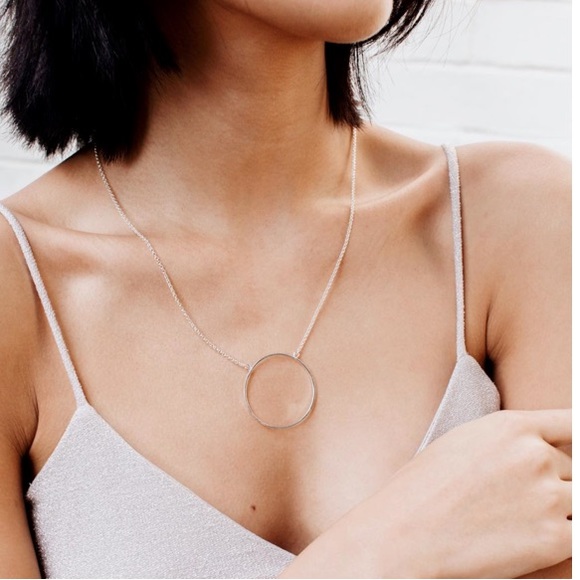 Lele Sadoughi Jewelry - Gorgeous Silver circle necklace